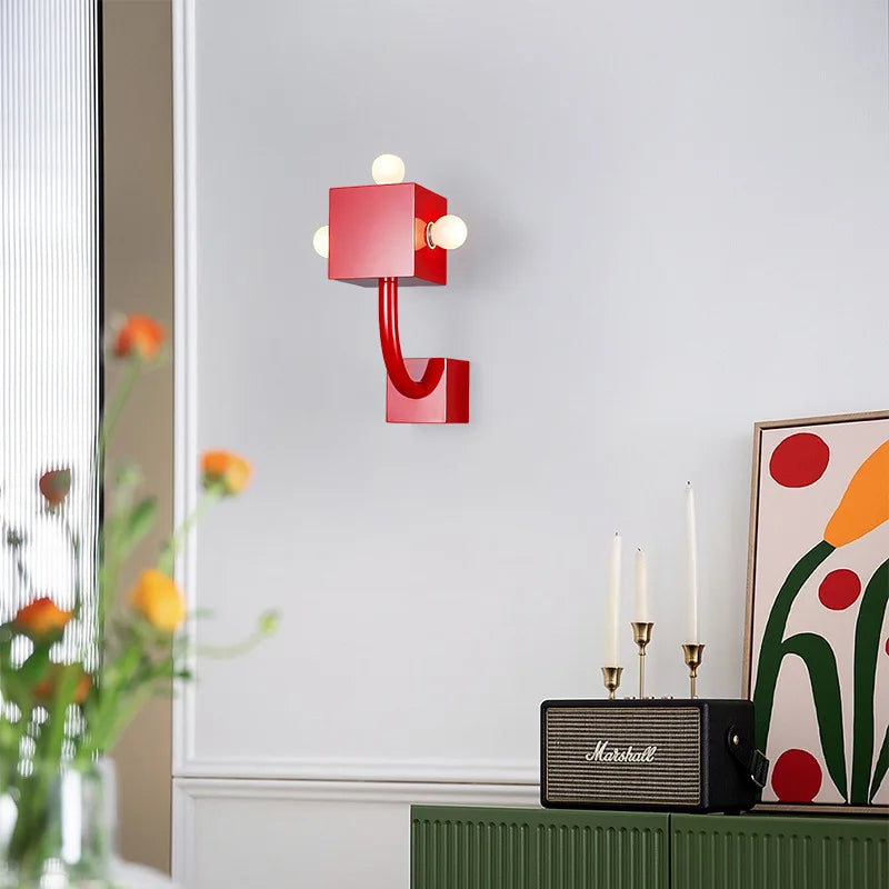 TriGlowCube | Rote Geometrische Lampe