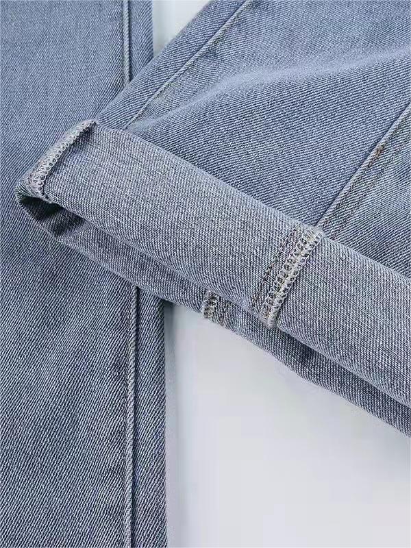 Trendige Damen Schlaghose mit Sternstickerei – Retro High-Waist Jeans