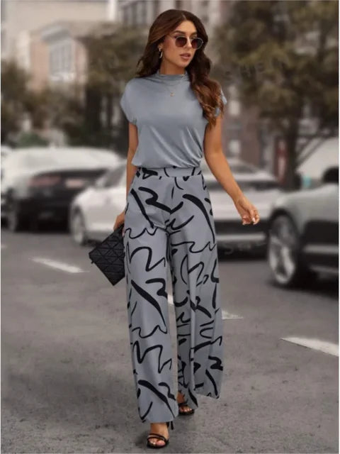 Weit geschnittene Damenhose mit abstraktem Muster – Charlotte