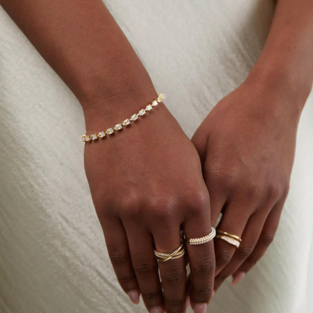 Abby - Goldenes Kristallarmband