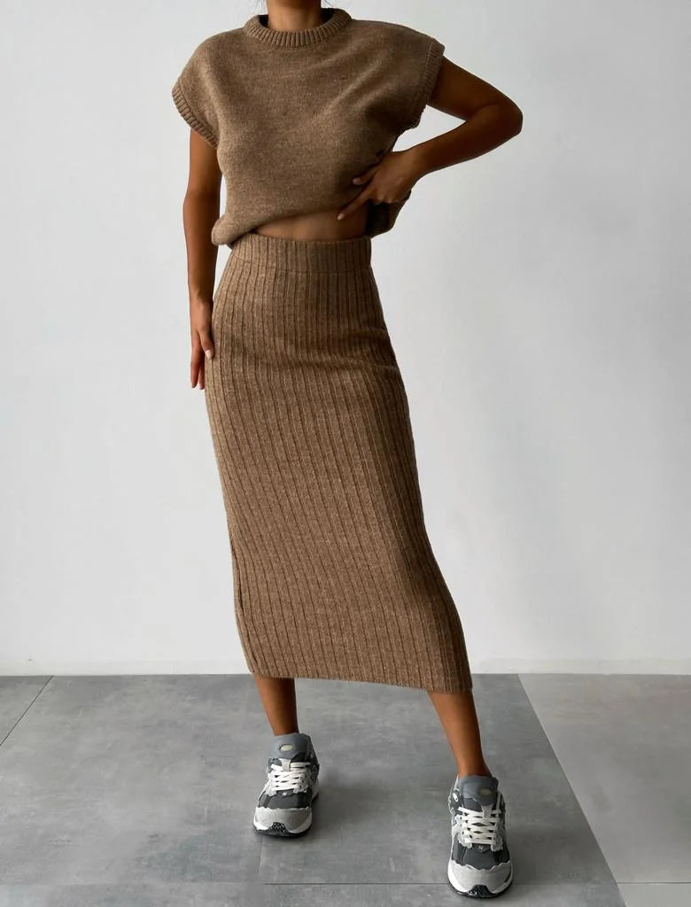 Elegantes zweiteiliges Damenset | Strickjacke und Rock