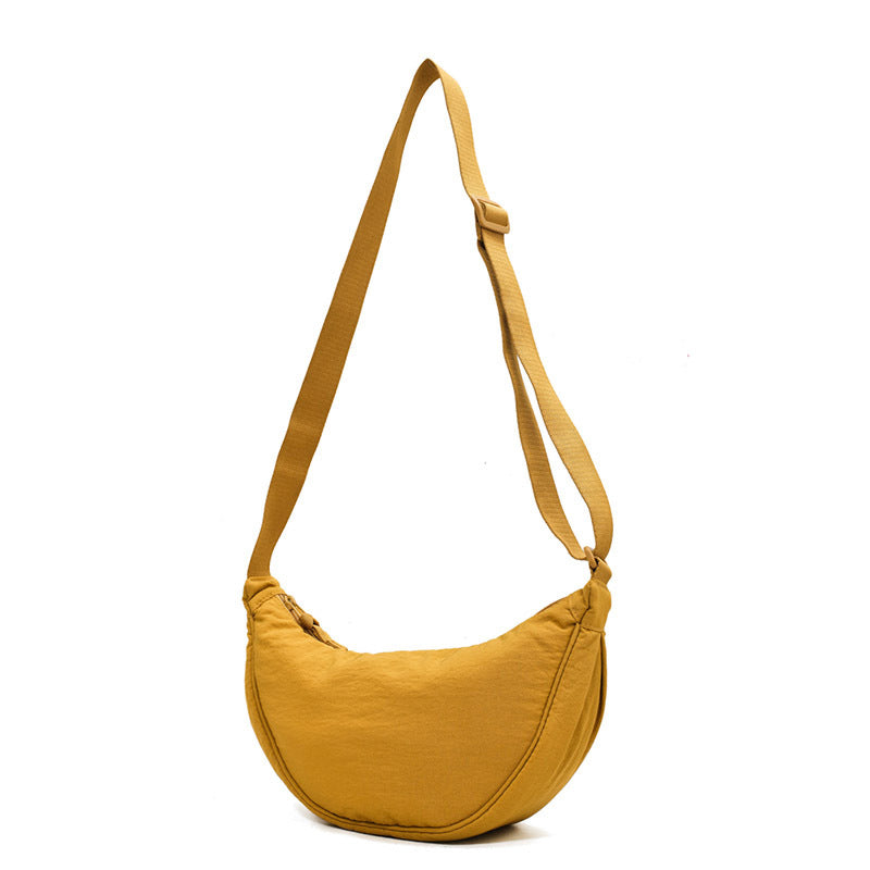 Yola | Halbmondförmige Tasche