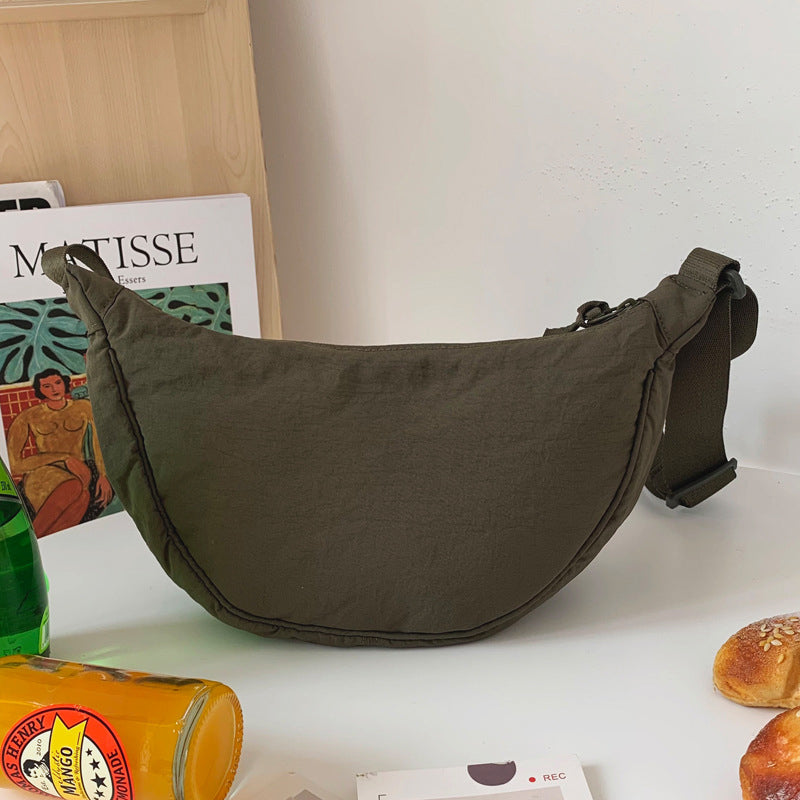 Yola | Halbmondförmige Tasche