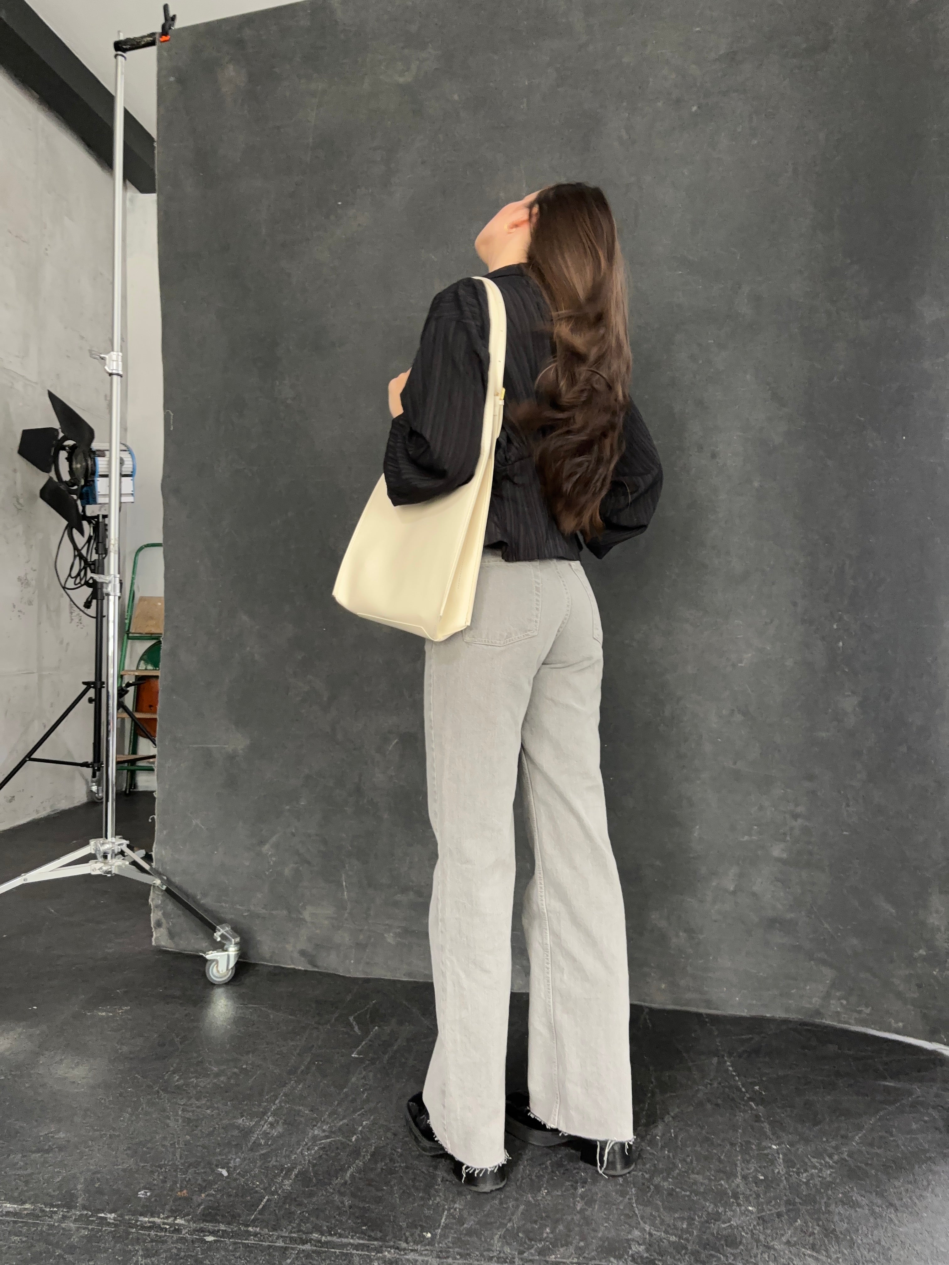 KHELA™ | MINIMALISTISCHE UMHÄNGETASCHE