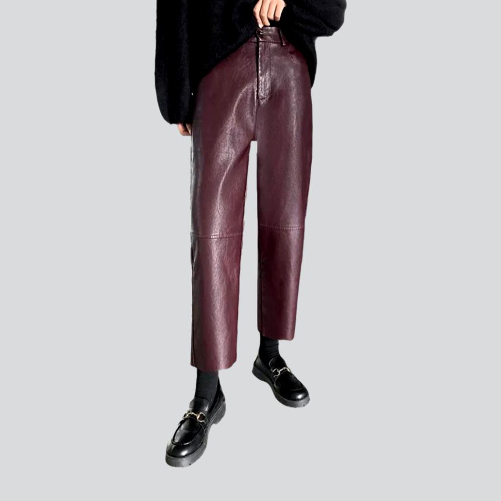 Weit geschnittene hose im lederlook für damen