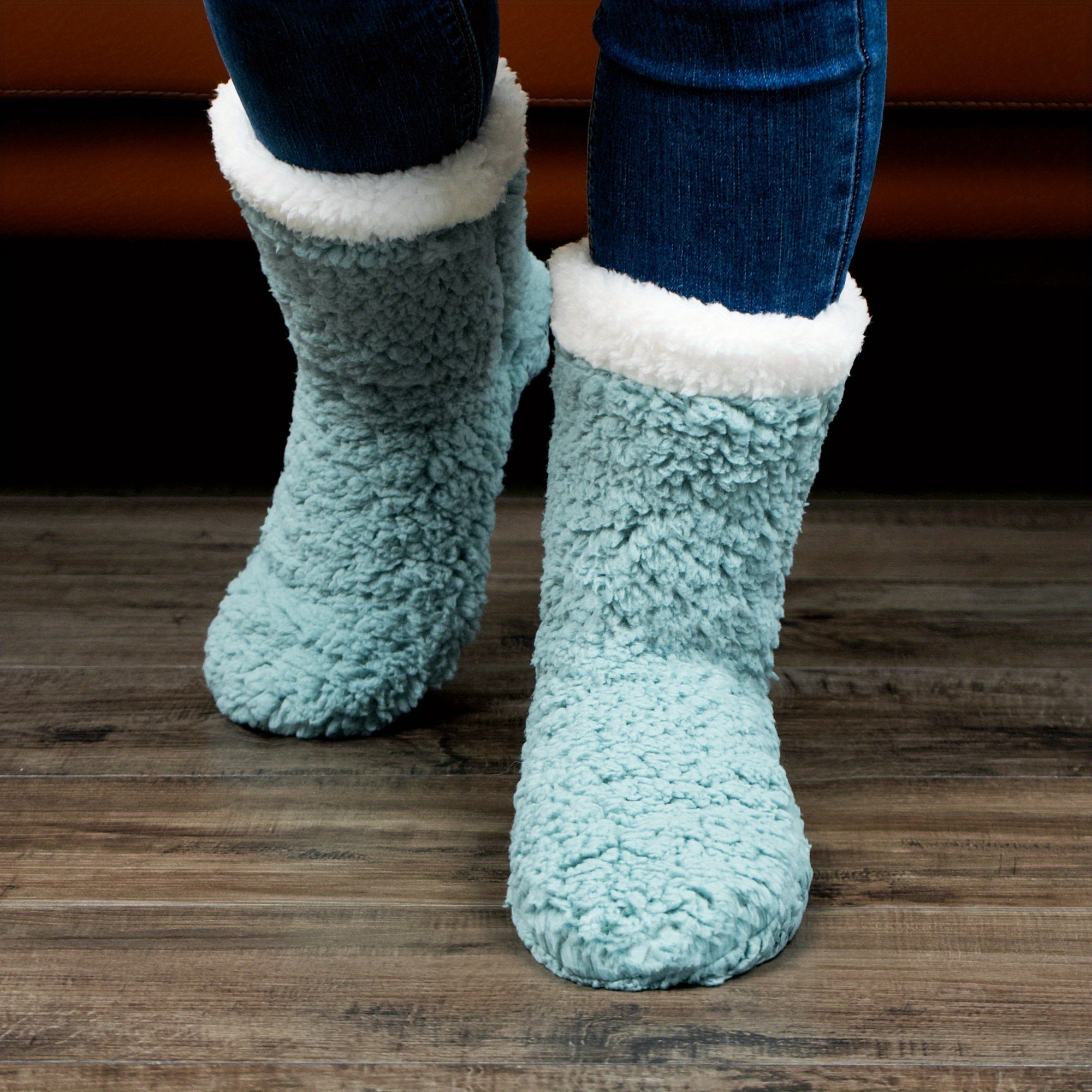 SnuggleToes | Kuschelweiche Winter-Socken für Gemütliche Stunden