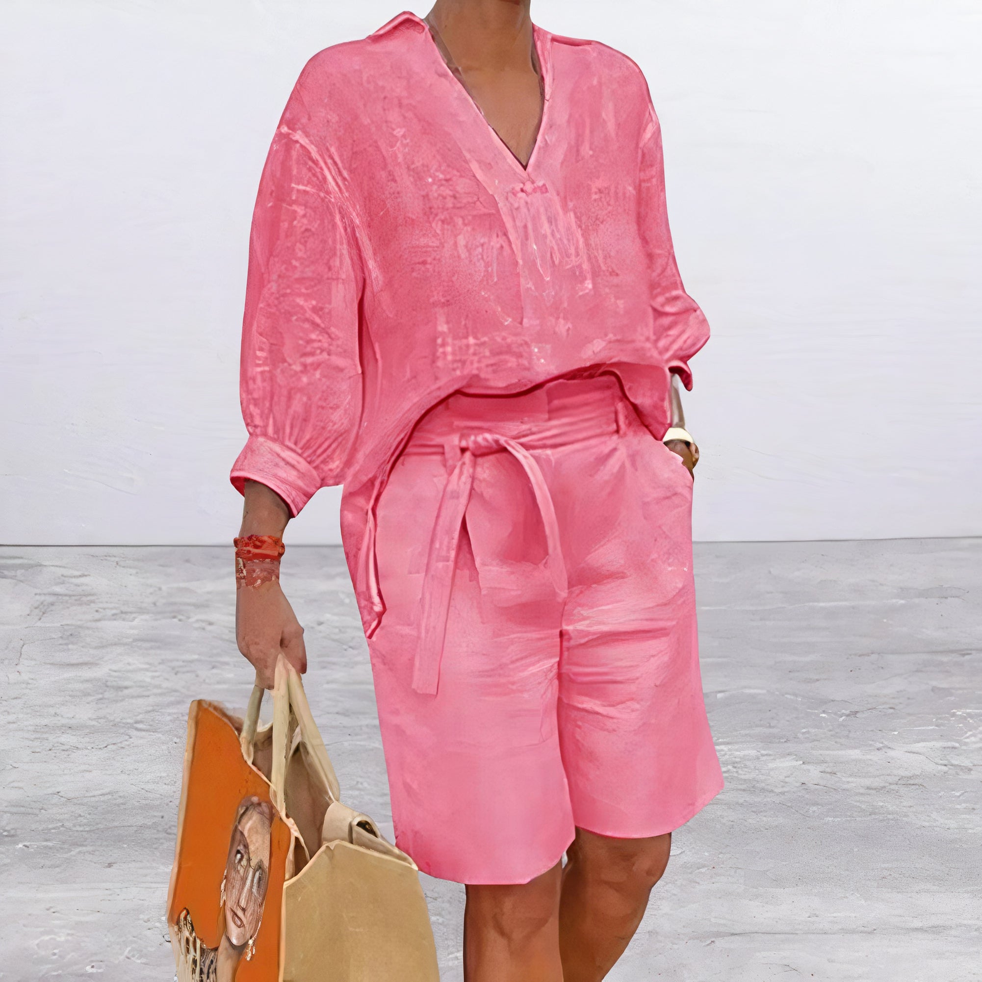 Lucy - Sommerliches Shorts- und Blusen-Set für Damen