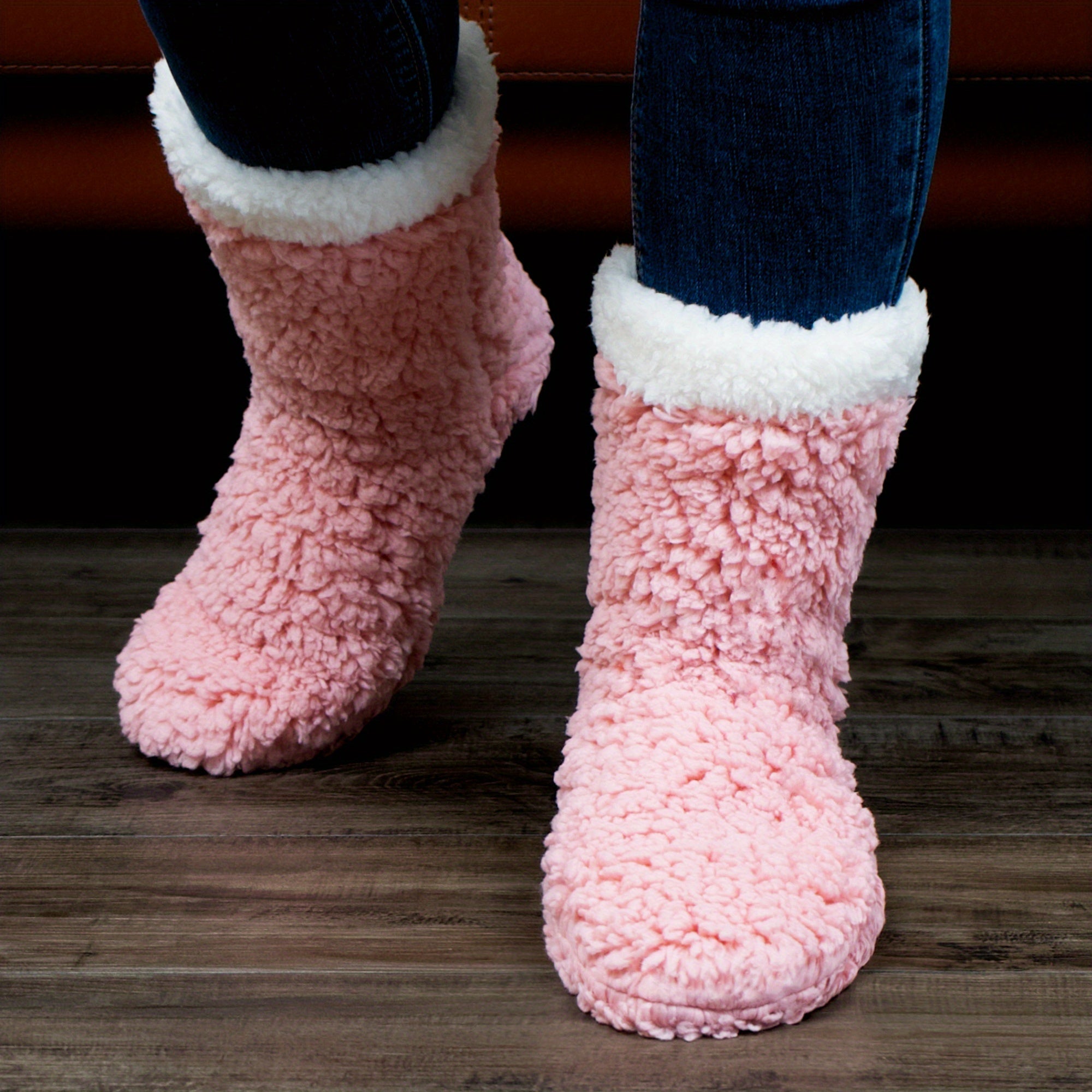 SnuggleToes | Kuschelweiche Winter-Socken für Gemütliche Stunden