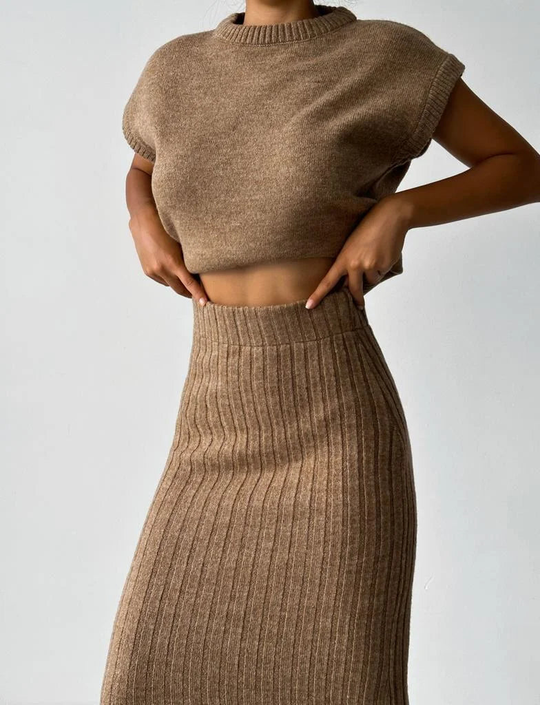 Elegantes zweiteiliges Damenset | Strickjacke und Rock