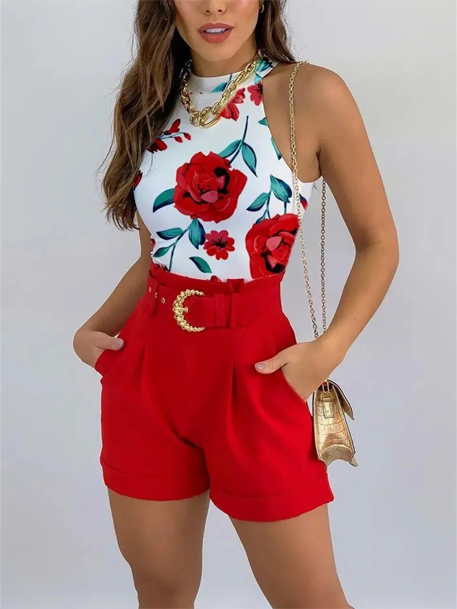 Charmantes set aus ärmellosem top und shorts