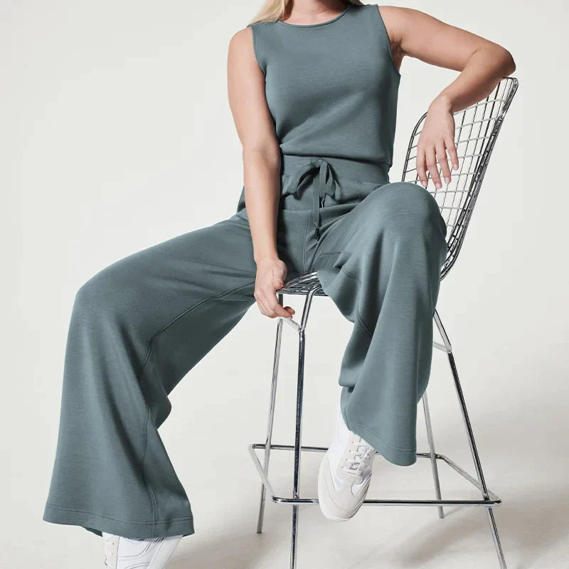 Schicker Jumpsuit mit Taillenbund und weitem Bein - ideal für Freizeit und Streetwear