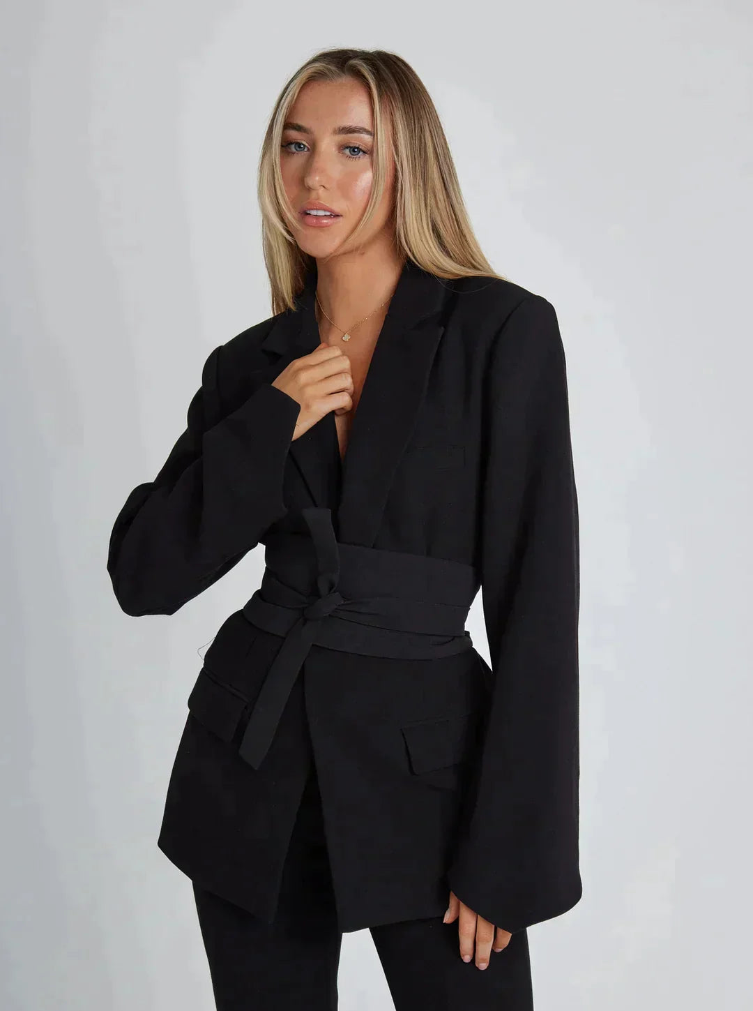 Maja Blazer | Eleganter Oversize-Blazer mit Gürtel