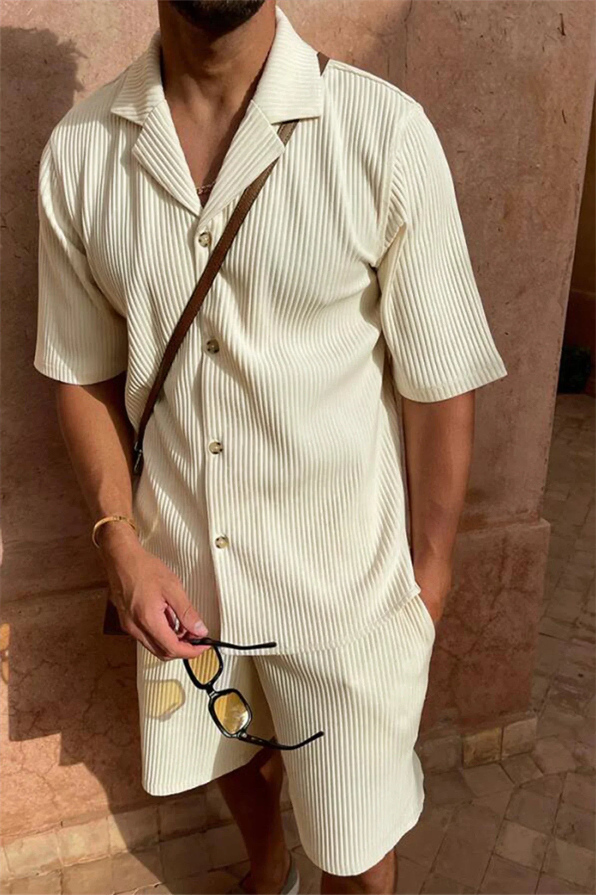 Bertil- Kurzarmhemd und Shorts aus Stretch-Material