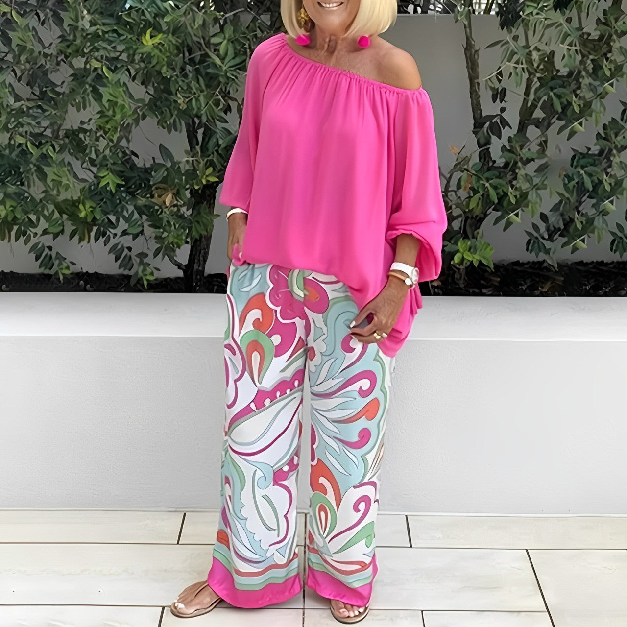 Amabel - Blumentop und Hose im floralen Design