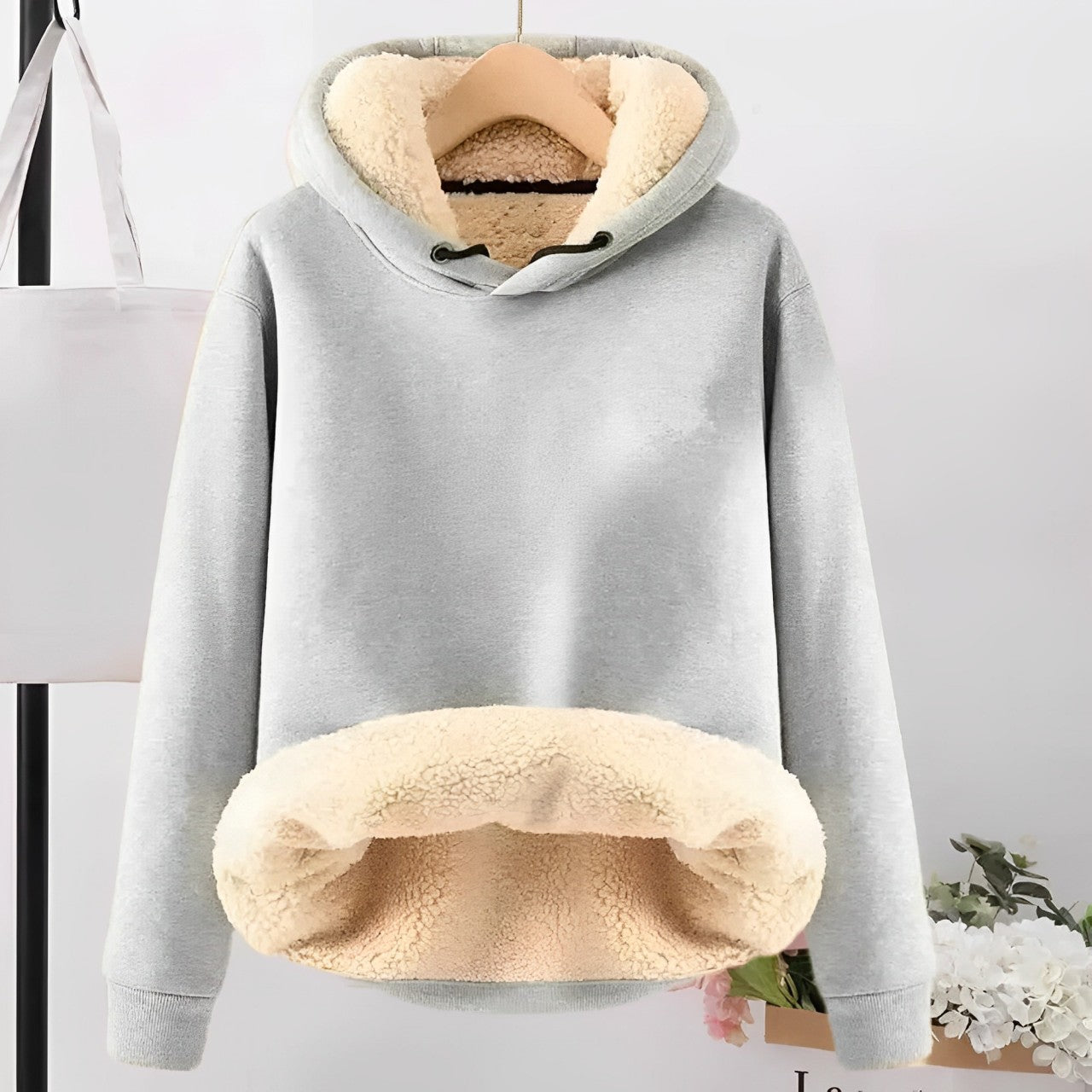 Shana - Gemütliche Kapuzenjacke aus Sherpa-Fleece