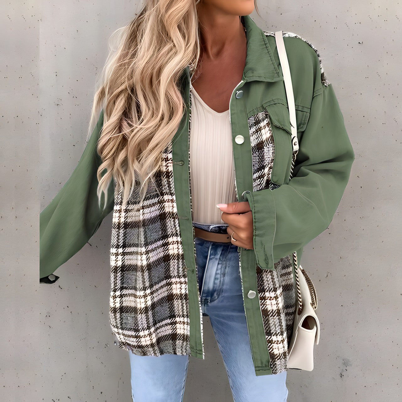 Mika Plaid Jacket | Trendige karierte Jacke in Übergröße für Frauen