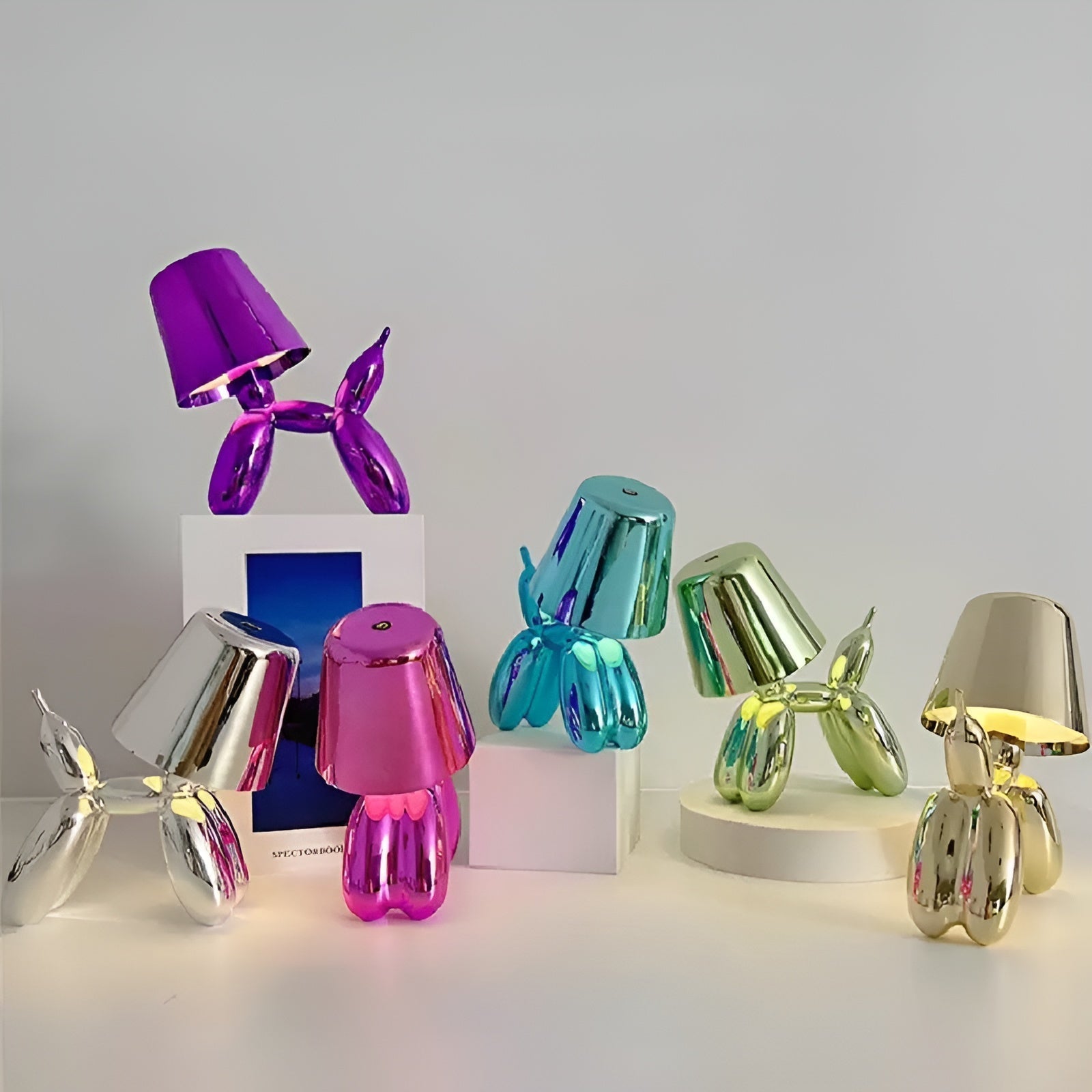 WoofGlow | Stilvolle Hundelampe für Büro und Zuhause