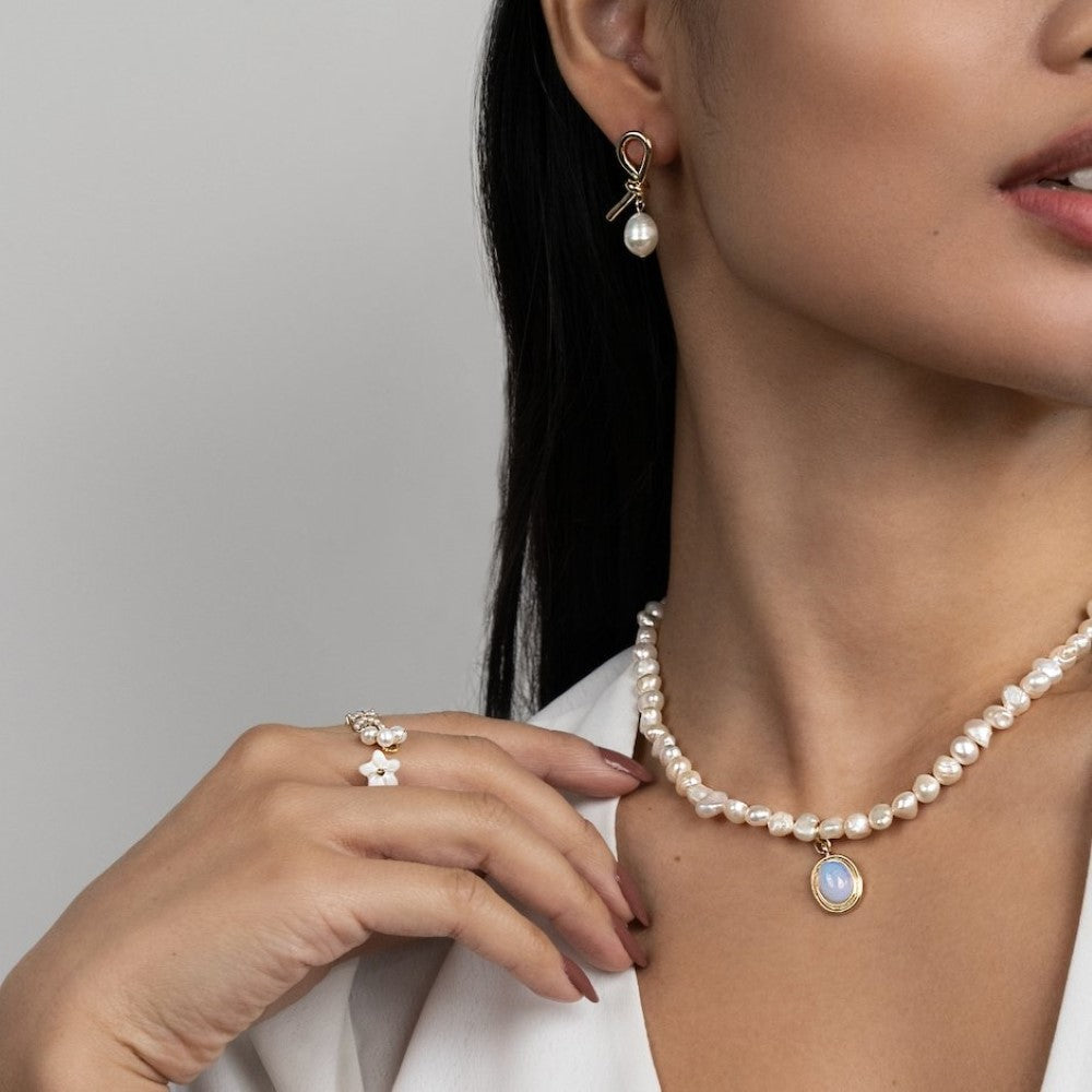 Poppea - Weißer Opal-Cluster Perlen-Choker